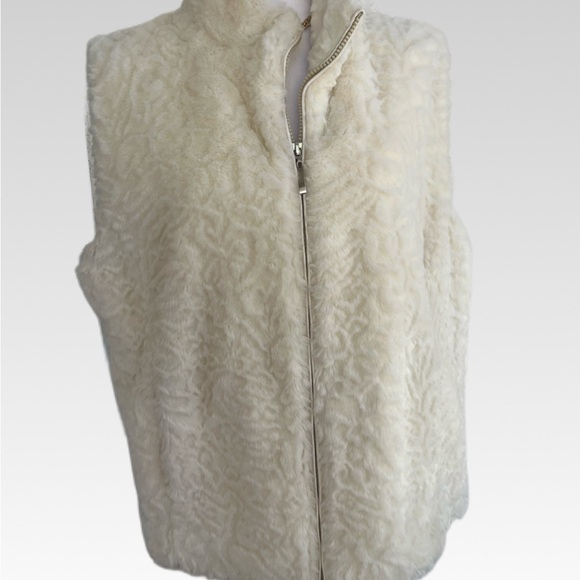 Coldwater Creek Jackets & Blazers - Coldwater Creek Ivory Textured Vest